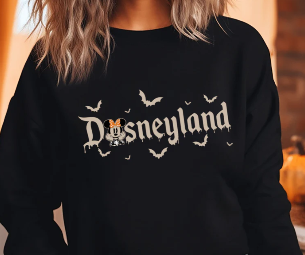 Dsneylnd Minnie Black Tshirt